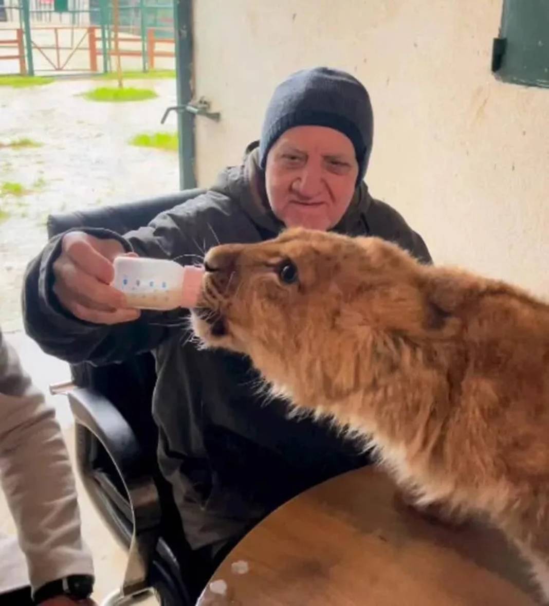 Kurtlar Vadisi'nin 'Doğu Bey'i Altan Akışık'ın son haline yorum yağdı! Vay be adam karizma dede olmuş... 5